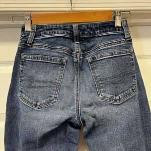 American Eagle Stretch Vintage Hi-Rise Button Fly Jeans sz 0 EUC